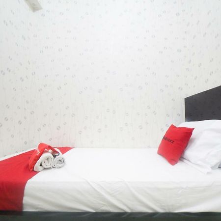 Reddoorz Apartment @ Pegangsaan Kelapa Gading 3 Jakarta Buitenkant foto