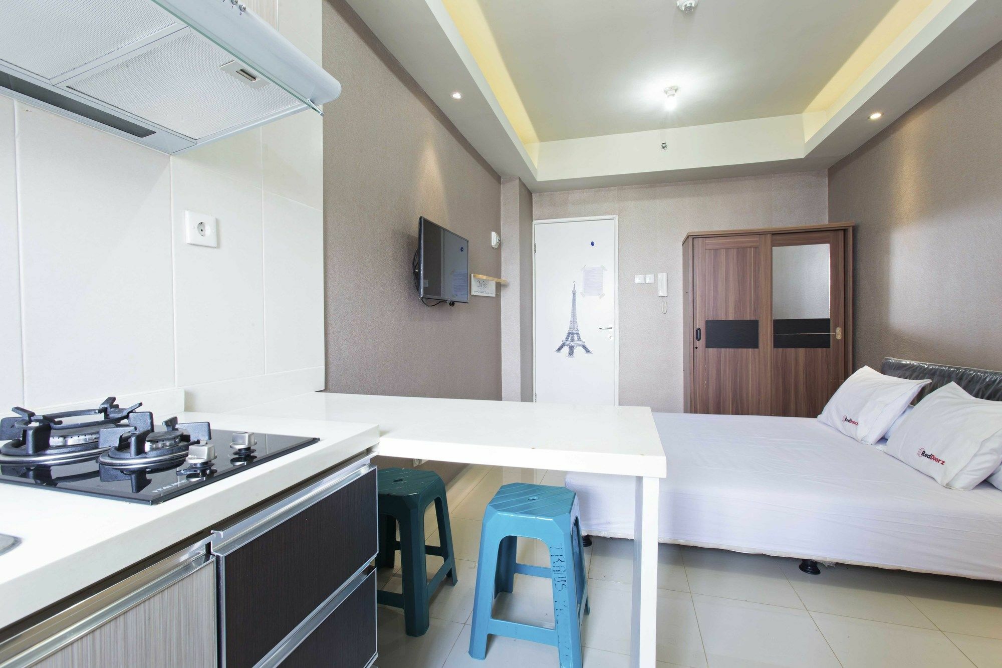 Reddoorz Apartment @ Pegangsaan Kelapa Gading 3 Jakarta Buitenkant foto