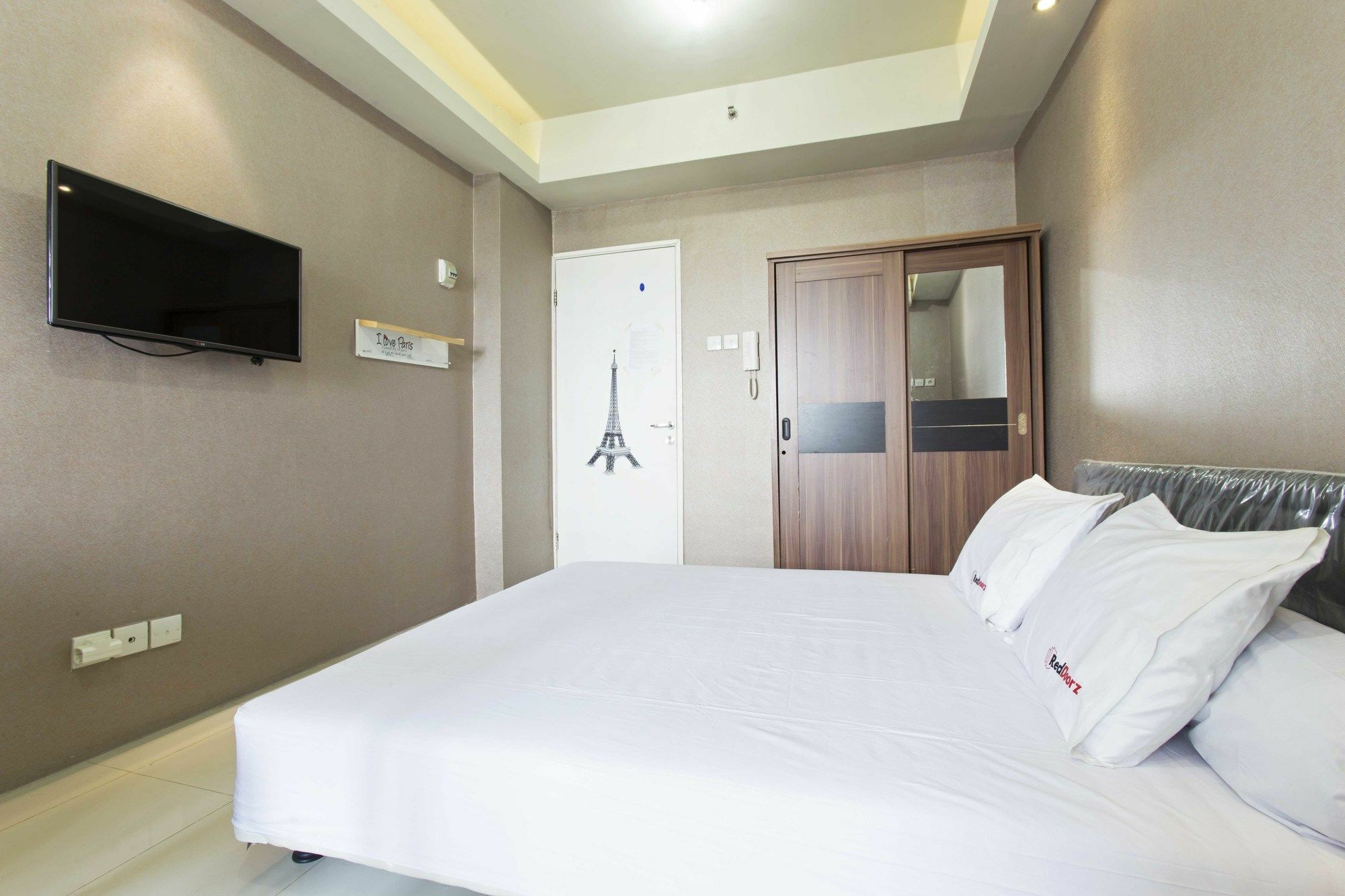 Reddoorz Apartment @ Pegangsaan Kelapa Gading 3 Jakarta Buitenkant foto